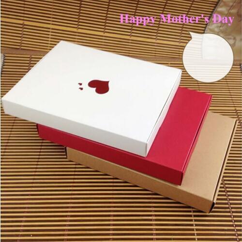 Kraft Gift Package Box For Mothers day Thermoprinting Gold Heart shape Pattern High Quality Display Boxes Accept Custom logo