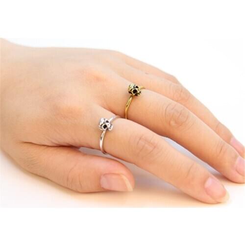 Fashion a single skull rings, antique style of rings for women wholesale