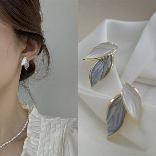 Korean Style Silver Needle Simple Ins Leaf-Shaped Earring Female Personality Advanced Design Ear Studs