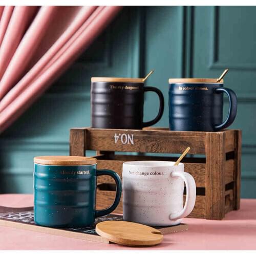 European creative ceramic mug personalized household spoon water mug with lid personalized male and female students coffee mug