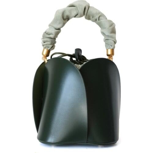 Real Leather Tote Crossbody Bags Ladies Chic Purse Flower Bucket Bag Handbag Women 2021 New Winter Desiger Removable Fold Handle