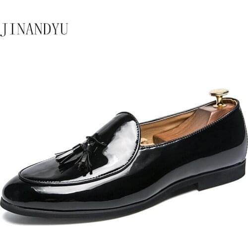 Big Size 47 Men Brogue British Oxford Dress Shoes Male Gentleman Patent Leather Footwear Flats Tassel Men Loafers Zapatos Hombre