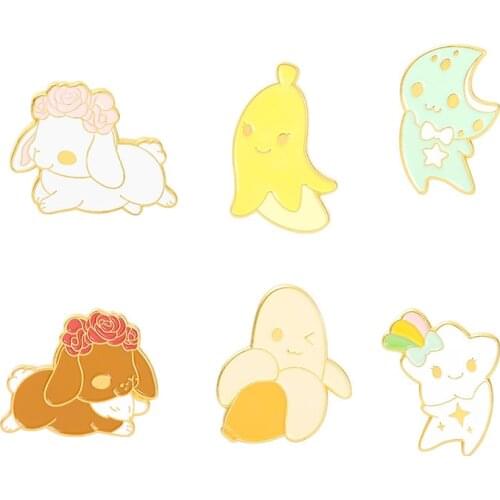 New jewelry alloy animal series brooch cartoon banana pink wreath shape badge