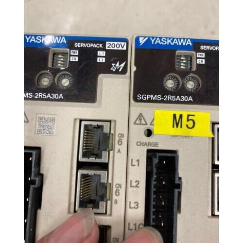 SGPMS-2R5A30A SERVO driver , used in good condition . 80% appearance new , good working , free shipping
