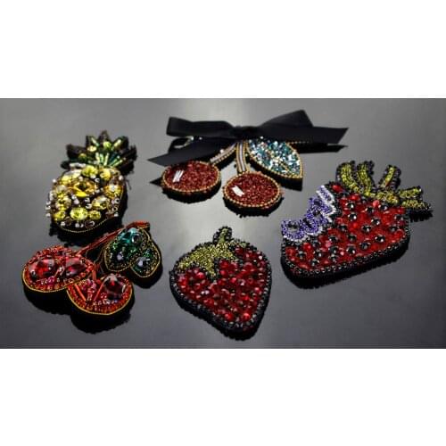 Pineapple Strawberry Rhinestones bead brooch patches applique sew on beading qpplique clothes shoes bags decoration patch DIY