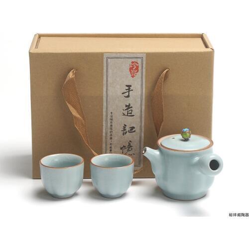 China Jingdezhen pottery kung fu ceremony tea set gift box lotus seed tea pot maker two cups ceramic single handle teapot