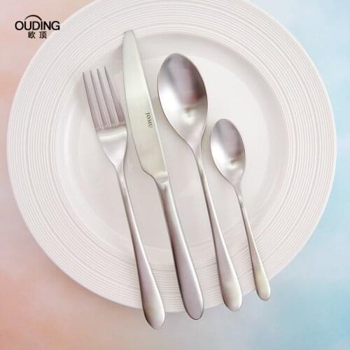 Luxury Stainless Steel Cutlery Set Nordic Simple Steak Knife Dinner Set Dining Kitchen Eco Friendly Vaisselle Table Art EK50DS