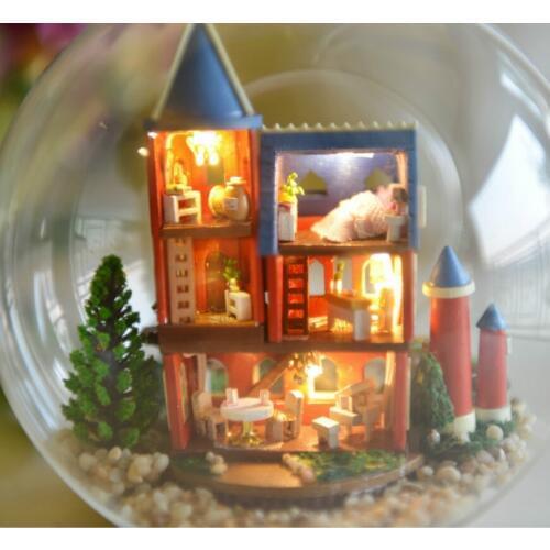 Hand-assembled model DIY cabin wholesale glass ball dream castle with voice-controlled Valentines Day gift