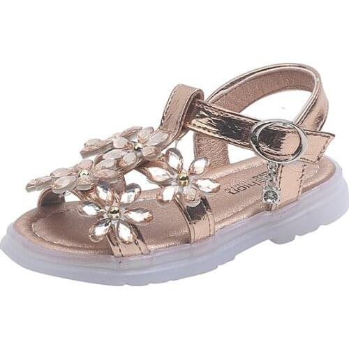 Girls Sandals 2021 Summer New Childrens Rhinestone Princess Shoes Girl Flower Open Toe Soft Bottom Baby Beach Shoes Sweet Hot