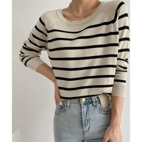 ZXQJ Women 2021 Fashion Basic Striped Knitted Sweater Vintage O-Neck Long Sleeve Hem Slit Female Pullover Chic Tops
