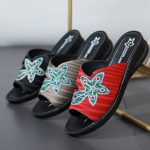 Slippers Womens Outer Wear Slope With Non-slip Soft Bottom Summer 2021 New Female Slippers