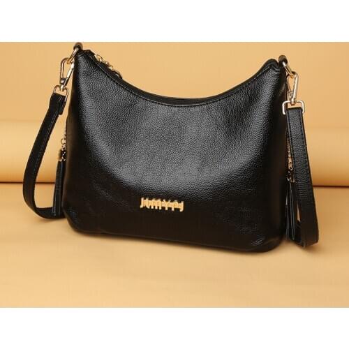 Spring 2020 new European and American fashion womens bag middle-old womens one-shoulder bag oblique cross bag