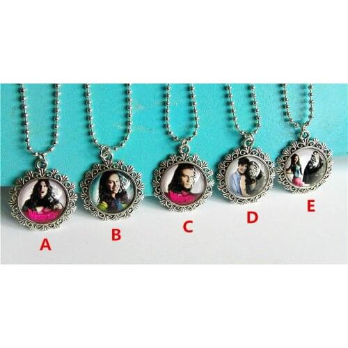 1PC Chica Vampiro Necklaces for Girls Glass Necklaces Antique Silver Necklaces The time gem Cartoon Necklaces the best gift
