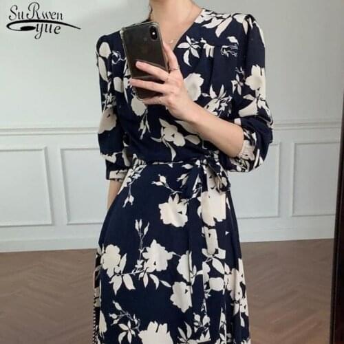 Retro Floral V-neck Lace-up Long Dress Women Korean Style A-type Short Sleeve V-neck Dress for Women Summer Chiffon Dress 13886