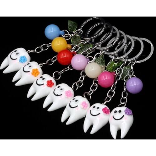 5pcs Dental Teeth Shape Model Simulation Tooth Key Chain Fashion Cartoon Lovely Pendant Teeth Key Chain as Dentist Gift