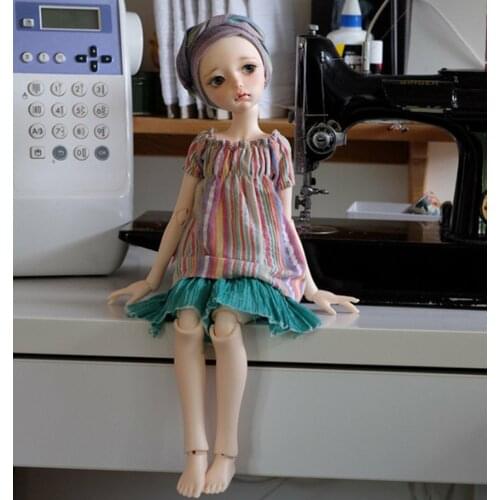 Bjd doll sd doll 1/4 female baby 4.3 doll (free eyes + free make up)
