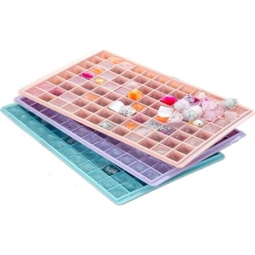 Diamond-Shaped Ice Mold Box For Domestic Ice Making Is Available In Multiple Colors With A 60 Cube Mold