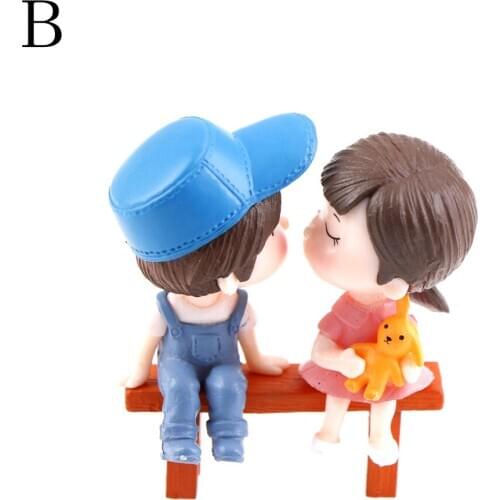 Cute Couples Figurines Fairy Garden Miniatures Ornaments PVC Cute Boy and Girl Lovers Kiss Wedding Dolls for Home Decor
