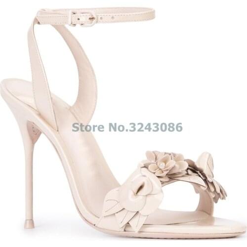 New Arrival Stereoscopic Flower Thin High Heel Sandals Nude Pink Silver Black Sheepskin Grain Elegant Wedding Shoes