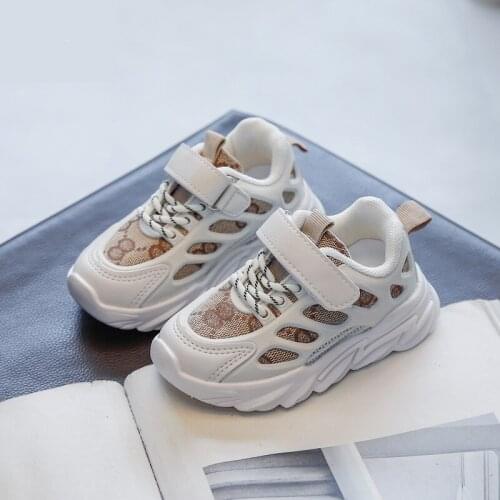 Childrens sports shoes 2021 autumn and winter hot models girls net red daddy shoes boys casual breathable running shoes