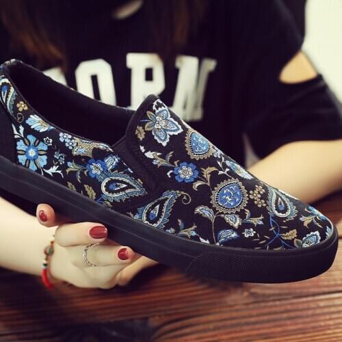 2021 spring and autumn new trend fashion all-match graffiti canvas shoes mens low-top breathable flat patterned cloth shoes