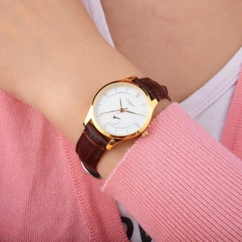 Female fashion ladies student Korean style simple belt men and women watch waterproof quartz watch with brown leather belt