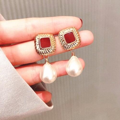 Vintage Retro Square Drop Earrings Geometric Piercing With Acrylic Pearls Earings серьги Dangle Earrings Fashion Ladies Jewelry