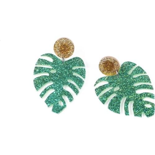 2018 New Fashion Cute Glittery hollow out Green leaf Drop Earrings For Women Fresh Personality Casual Acrylic Earrings E18155
