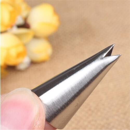 1Pc Leaf Shape Icing Piping Tips Nozzle Cake Cupcake Decorating Pastry Tool Stainless Steel Pastry Nozzles Cake Decorating Tools