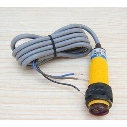 5 Pcs High Quality Photoelectric Switch E3F-DS50C4 Distance 50cm Diameter 18mm,NPN 3-wire NO, Diffuse reflection type