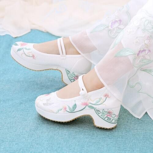 Beautiful Chinese-Style Cloth Shoes Womens Improved Antique-Style High-Heeled Shoes Increased National Style Embroidered Shoes