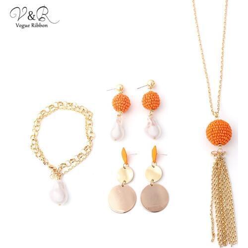 Vogue Ribbon Golden Chains