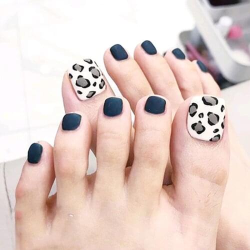 24pcs Blue Leopard Wear Short Paragraph Fashion Manicure Patch False ToeNails Save Time Wearable ToeNail Patch WD