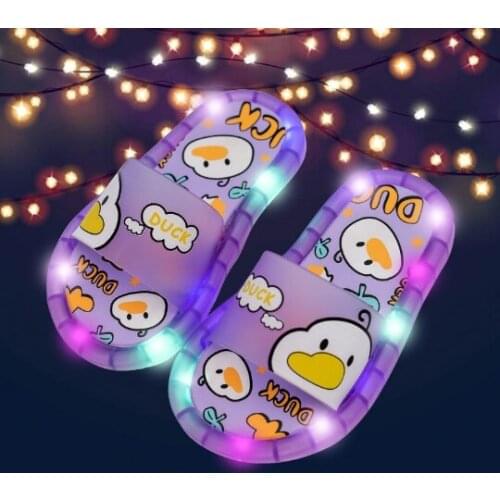 2022 Summer Girls Boys Luminous Slippers Children Soft PVC Shoes Toddler Kids Home Sandals Comfortable Baby Slides Purple shoes