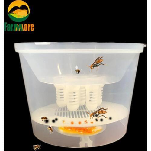Bee Tools Hornet Trapper Fly Bug Catching Traps Wasp Catcher Hanging on Tree Insectary Box Bees and Beekeeping Equipment