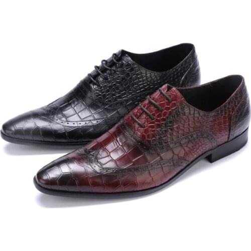 Pointed Toe Lace-Up Embossed Leather Dress Shoes Men Oxfords Wedding Shoes Mens High Quality Business Office Career Work Shoes