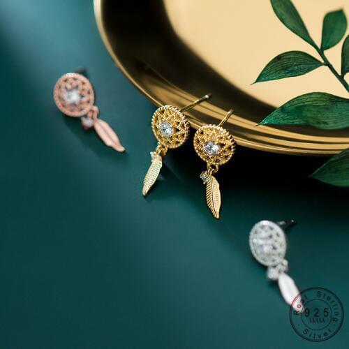 WANTME Dangle Earrings