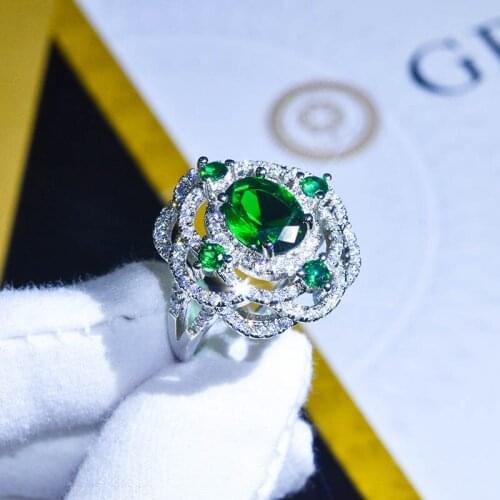 Luxury Jewelry Exaggeration Flower Rings Inlay Green Crystal Zircon Charm Women Wedding Party High Grade Ring Valentines Gift