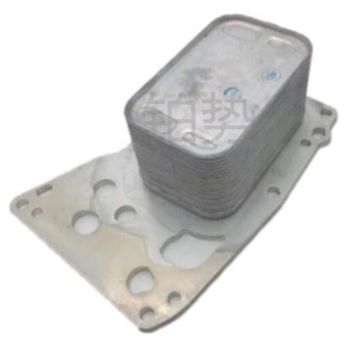 Car Engine oil cooler Heat exchanger 2008-b mwE90 LC I316d N47N 320d 318d E92 LC I320xd 320d 520d F10 X3 F25 F11 oil radiator