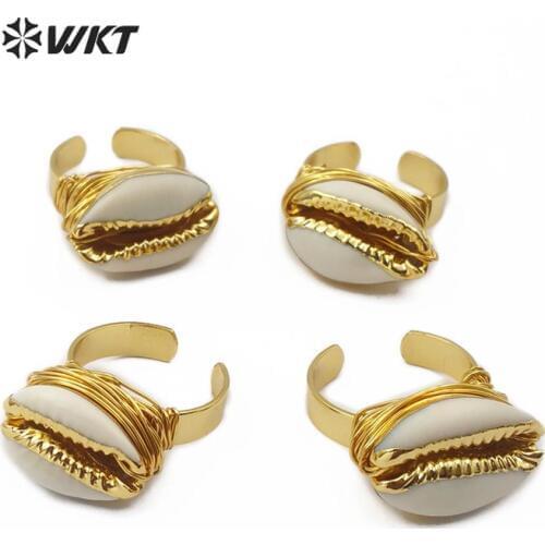 WT-R339 Natural Cowrie Shell Ring Wire Wrapped Cowrie Ring With Gold Electroplated Band Fashion Sea Shell Jewelry