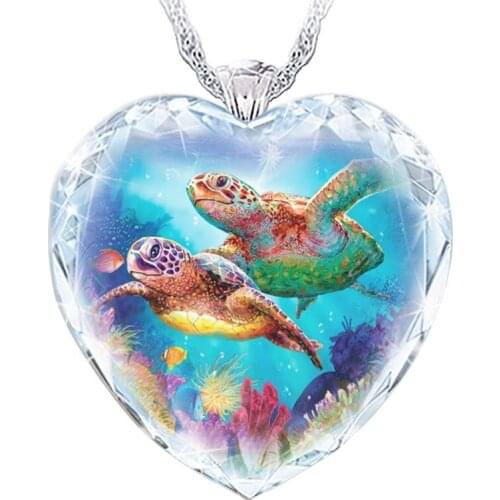 Exquisite Fashion Ladies Crystal Necklace Heart-Shaped Pendant Creative Tortoise Necklace
