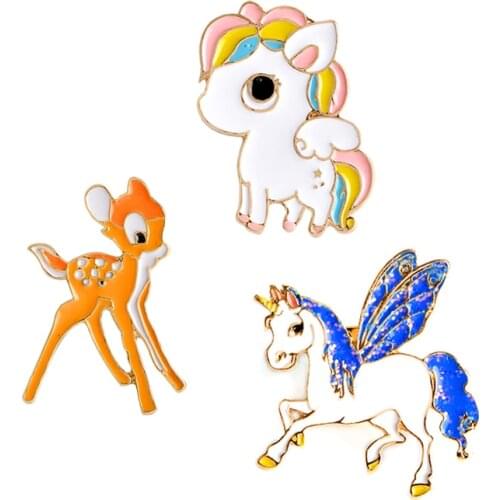 Cartoon Horse Sika Deer Brooch For Women Men Kids Fashion Metal Forest series Pin Badge Animal Enamel Pin Button Jewelry Gift