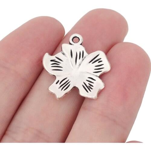 20 x Tibetan Silver Five Petals Flower Charms Pendants for DIY Handmade Jewelry Making Findings 22x21mm