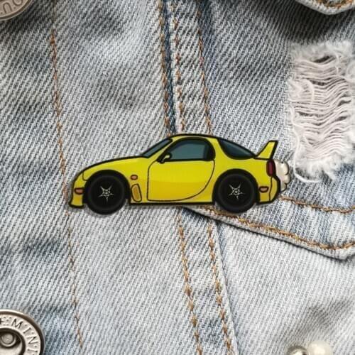 Beautiful Brooches For Women Vintage Yellow Car Lapel Pin Cartoon Acrylic Badges Jewelry Gift For Kids Christmas