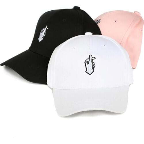 Summer Sunscreen Cap Black/ Pink/White Fashion Men Women Boys Love At Finger Baseball Cap Adjustable Strapback Trucker Hats