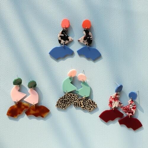 AOMU 2020 New Fashion Classic Acrylic Chic Irregular Geometric Leopard Colorful Graffiti Earrings for Women Drop Earring Jewelry