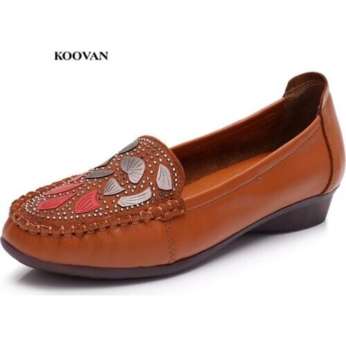 Koovan Women Flower Rhinestone Shoes 2018 Spring New First Layer Leather Shoes Women For Mothers Leather Shoes Flats