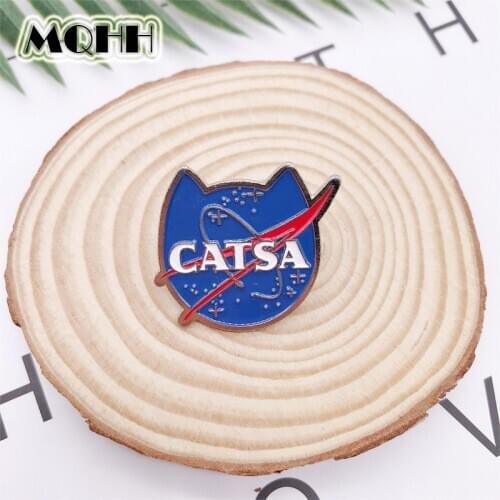Creative blue cartoon animal cat planet enamel brooch pin custom badge clothes bag punk accessories woman jewelry gift for kid