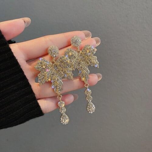 2021 New Contracted Hyperbole Style Crystal Temperament Drop Earrings Joker Geometric Leaves Modelling Women Earrings Jewelry