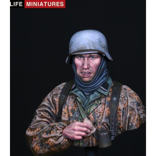KNL Military Figures
